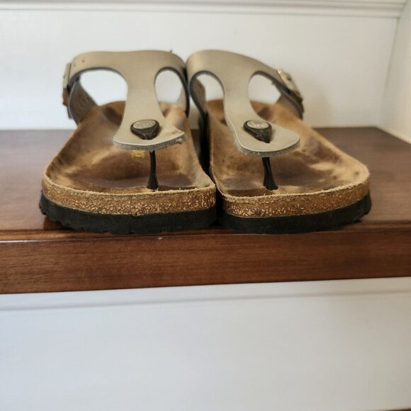 Birkenstock women's Gizeh thong birko-flor silver sandals in size 39 - Picture 3 of 8